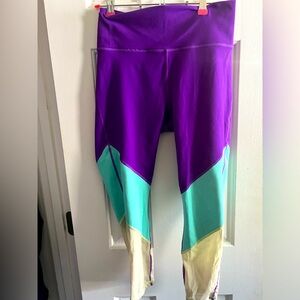 Cropped leg Fabletics pants